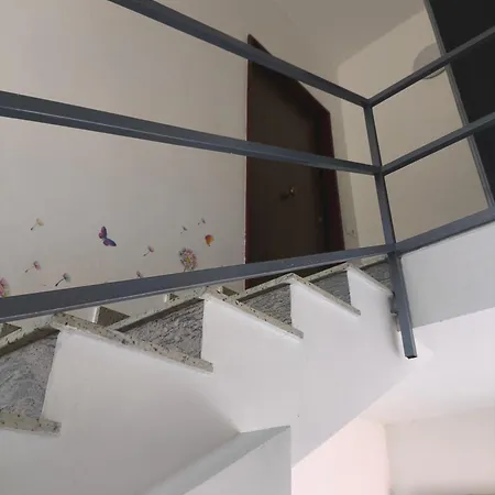 Oda ve Kahvaltı Butterfly 3*